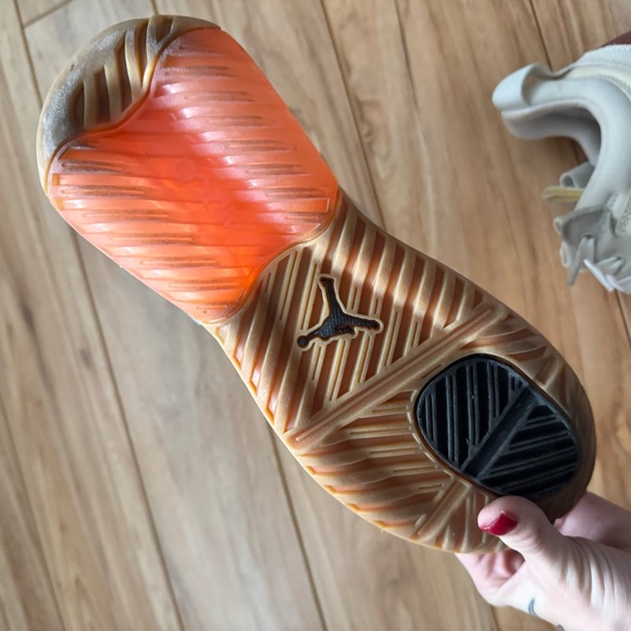 Women’s Jordan MA2 Tennis Shoes-Future Beginnings- Size 6 - Picture 6 of 7